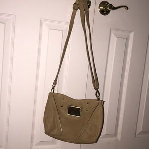Nude shoulder bag